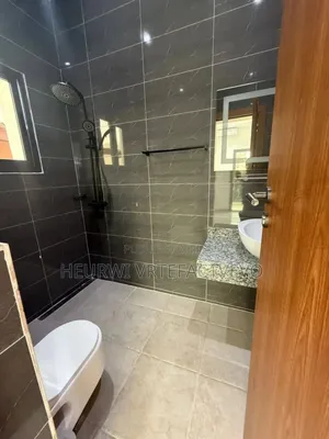 8chbre Duplex dans Abatta, Cocody à Vendre