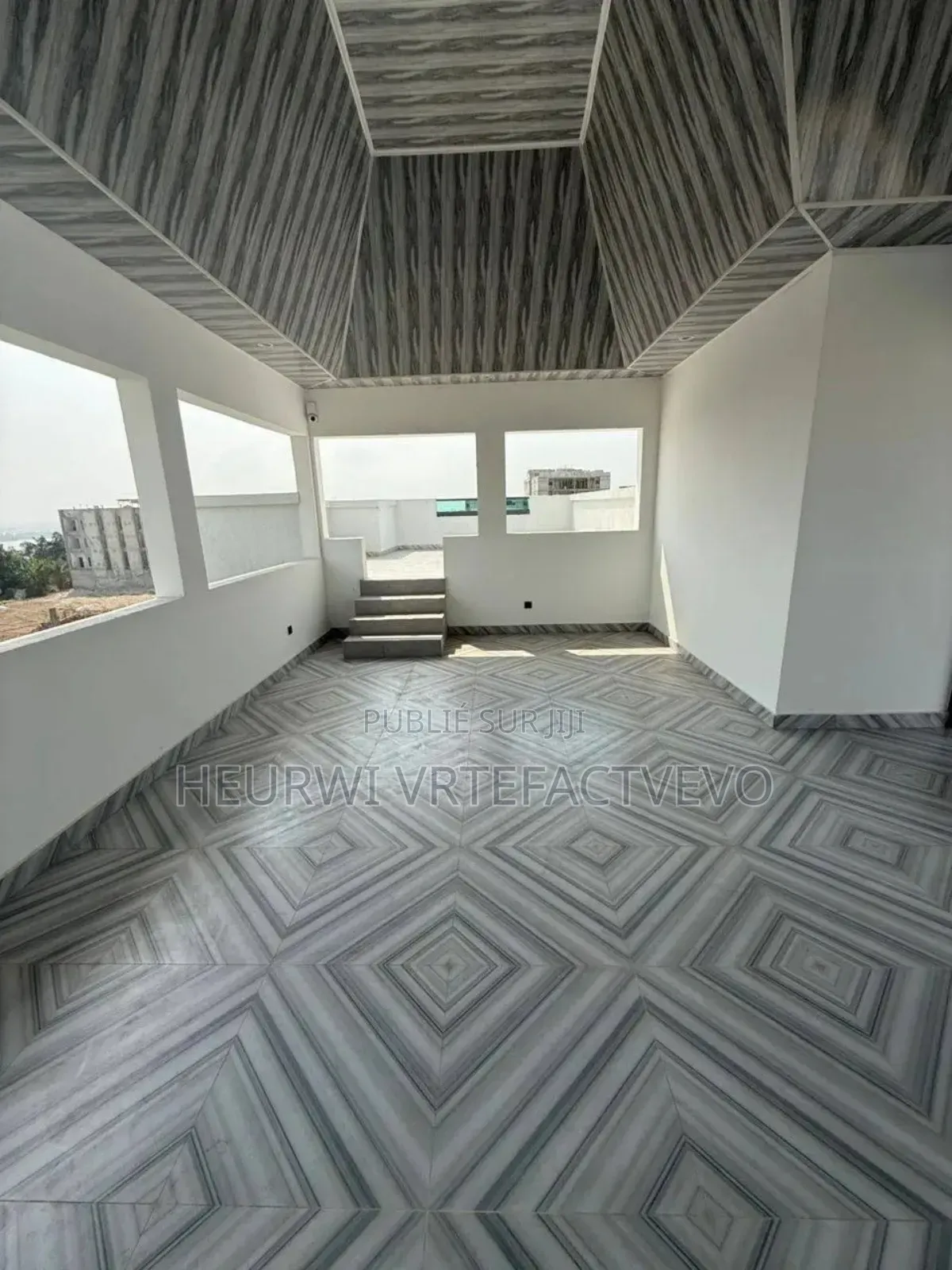 8chbre Duplex dans Abatta, Cocody à Vendre