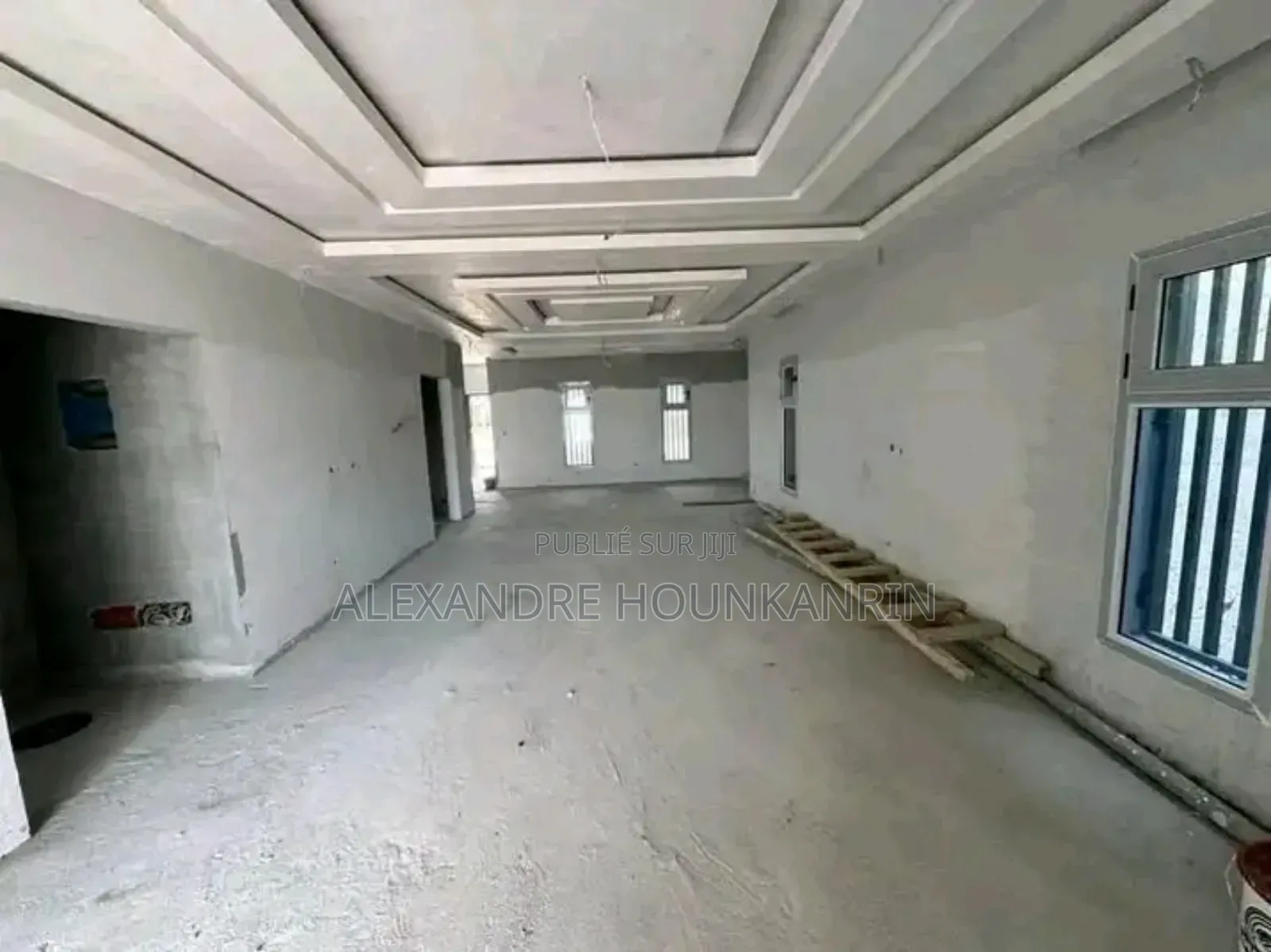 Staff Plafond Modèle Et Endure