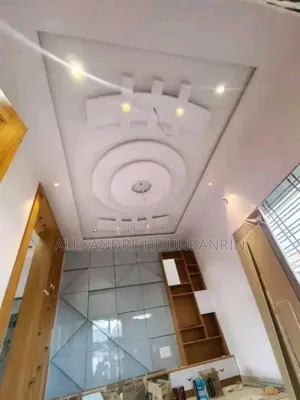 Staff Plafond Modèle Et Endure