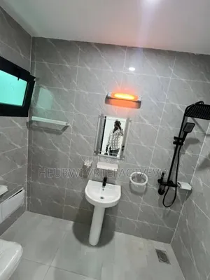 4chbre Duplex dans Bingerville à Vendre