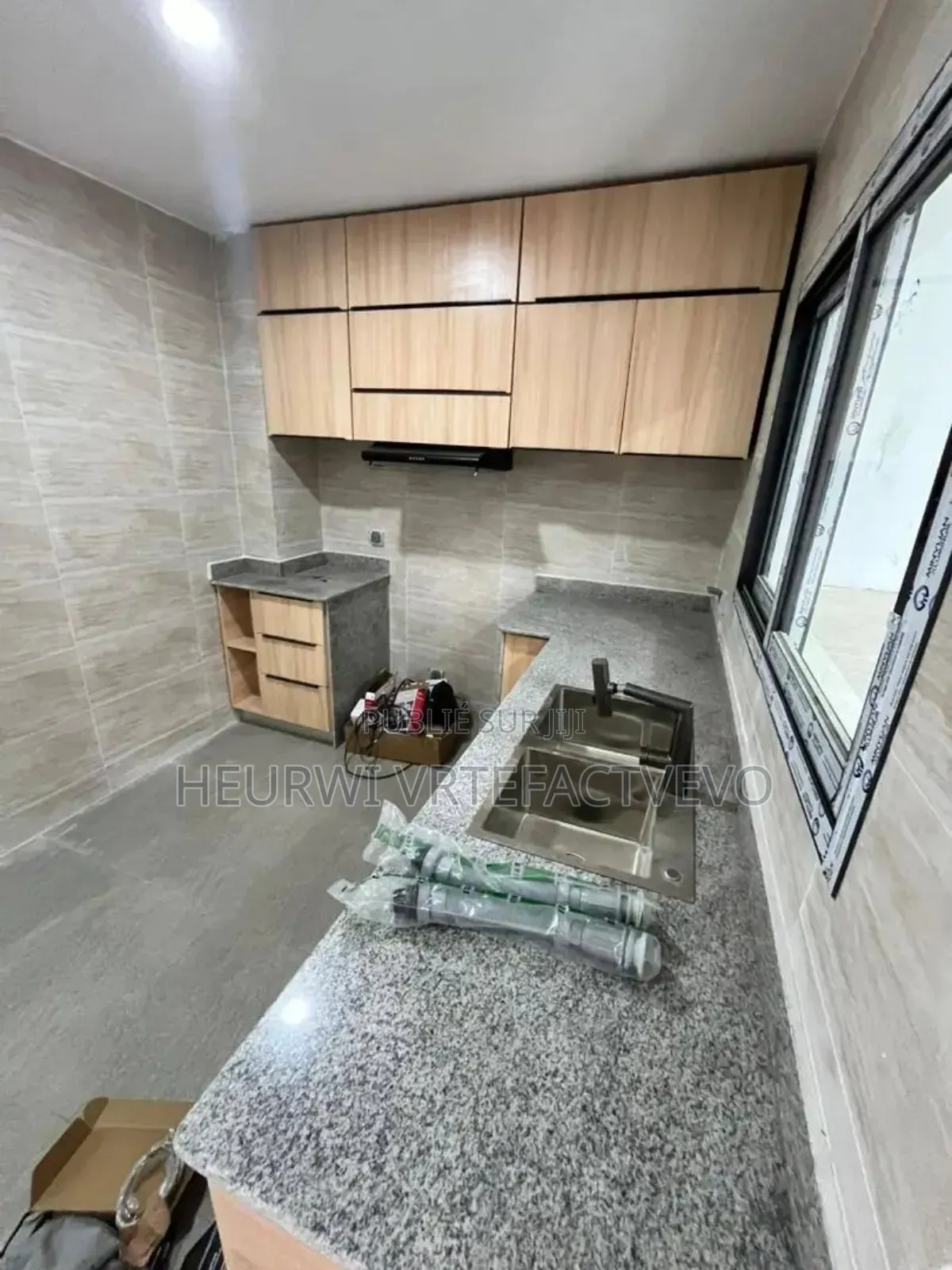 4chbre Duplex dans Bingerville à Vendre