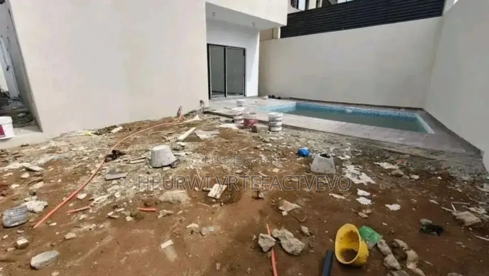 5chbre Duplex dans Palmeraie, Cocody à Vendre