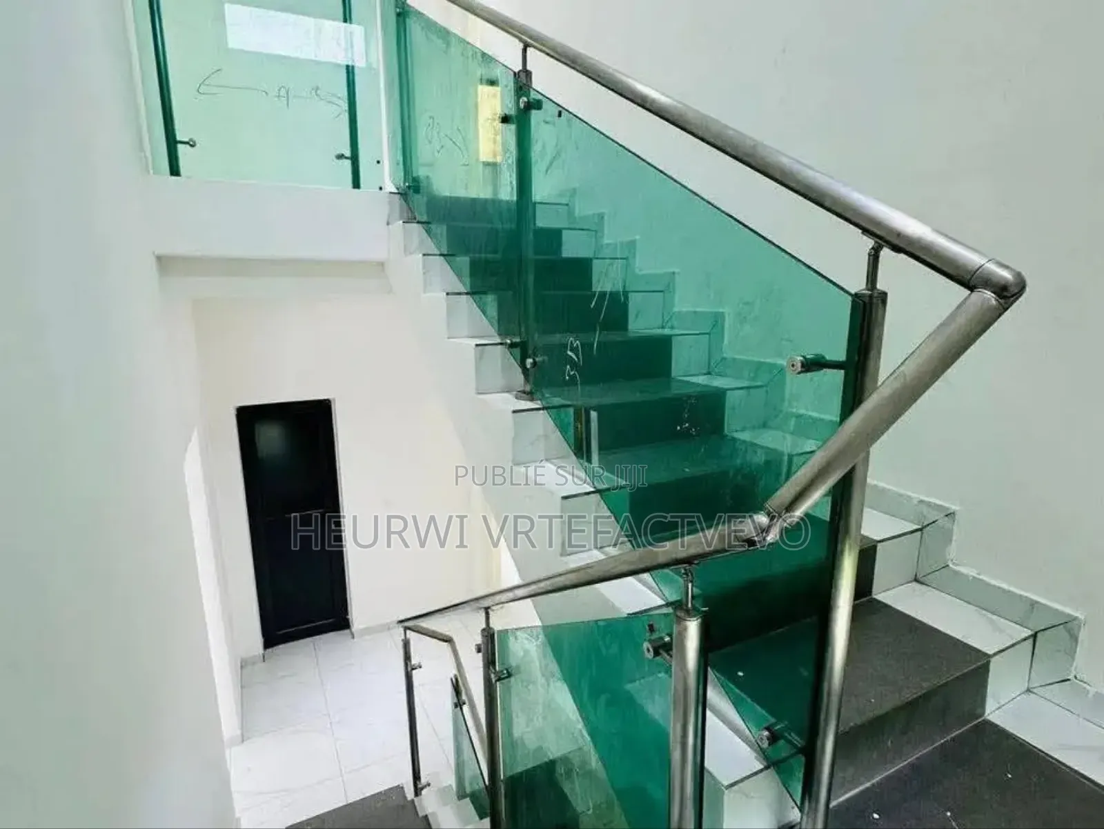 5chbre Duplex dans Angré Djorobite 1, Cocody à Vendre