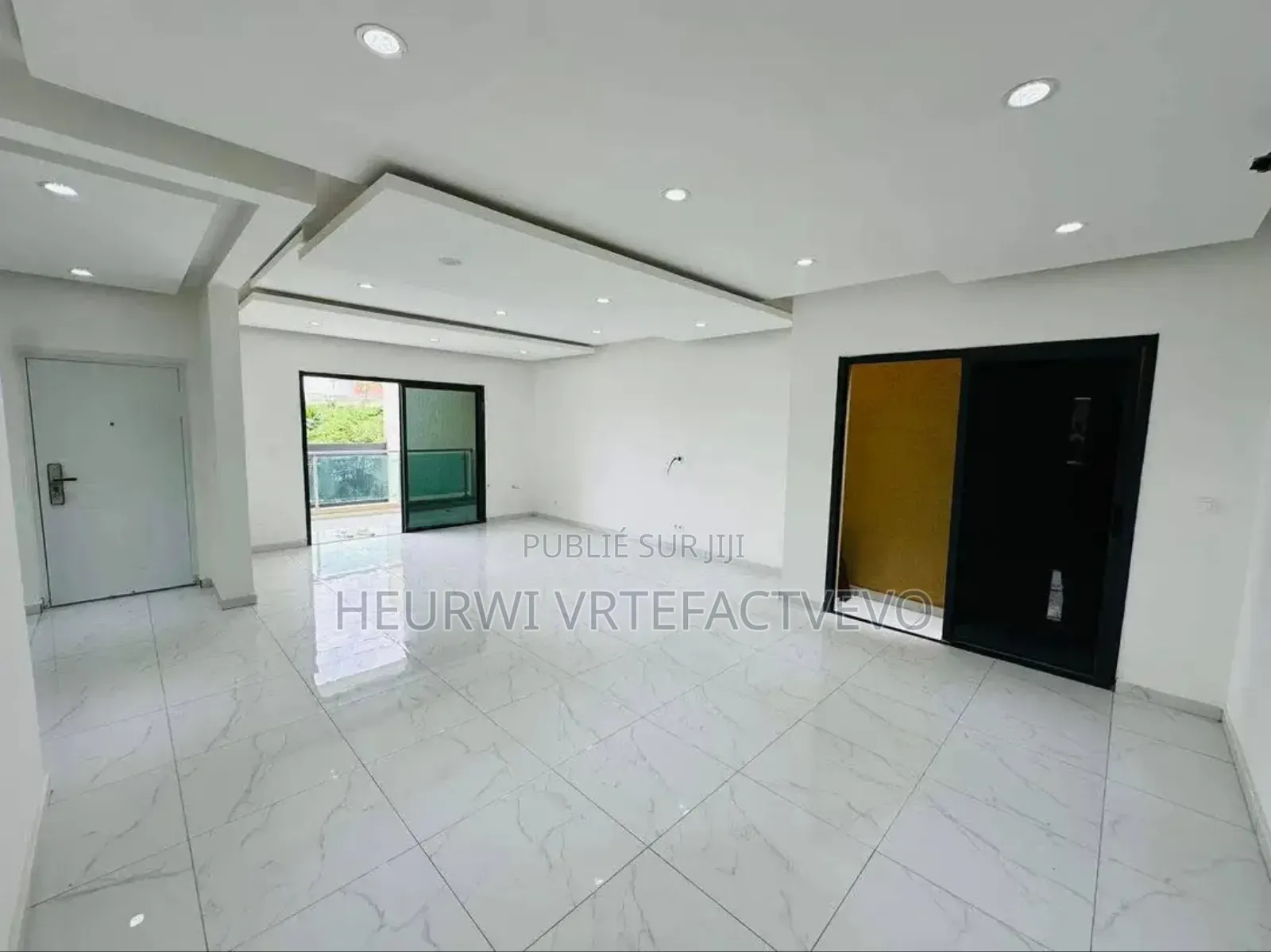 5chbre Duplex dans Angré Djorobite 1, Cocody à Vendre