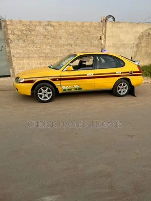 Toyota Corolla 2004 Jaune