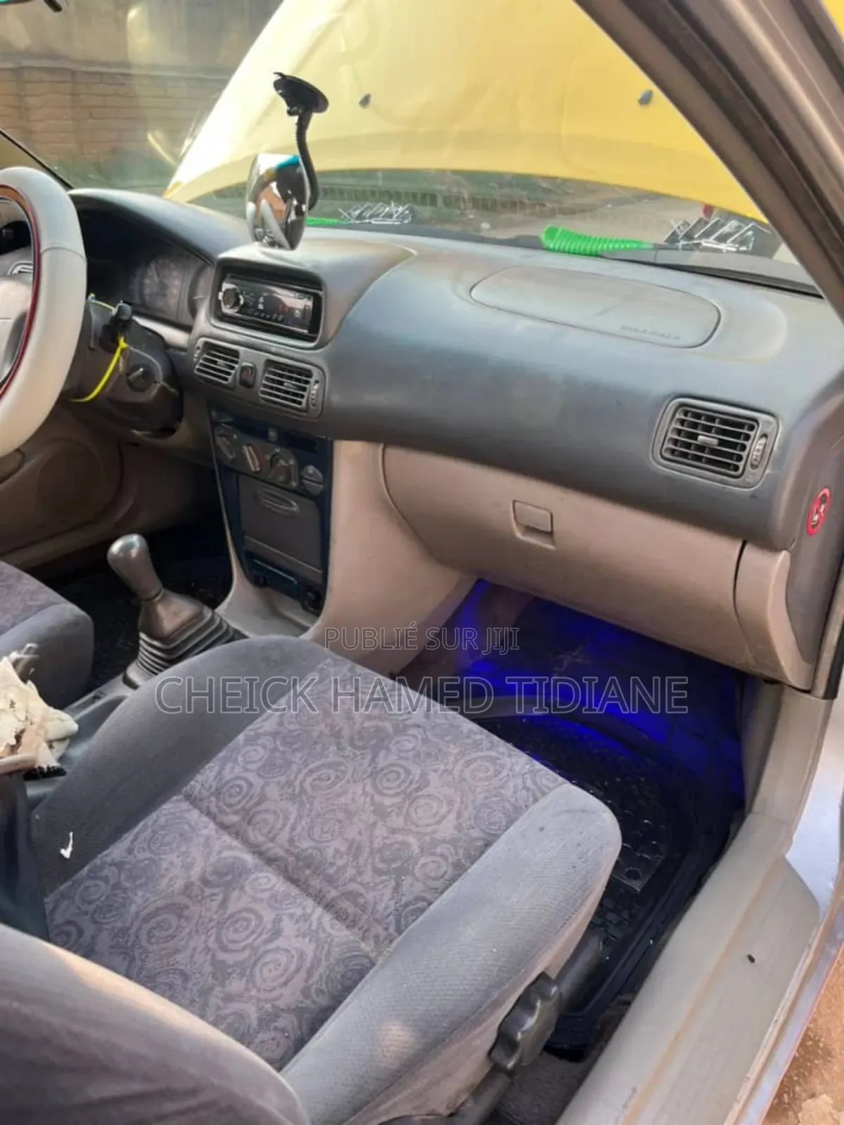 Toyota Corolla 2004 Jaune