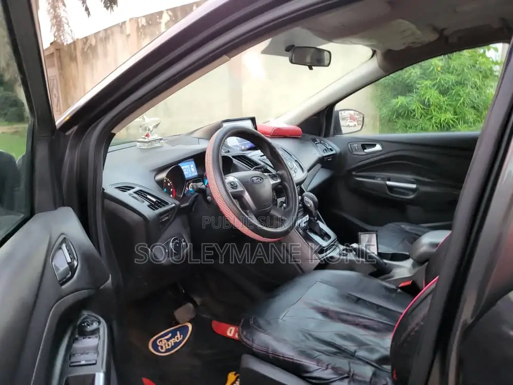 Ford Escape 2016 Noir