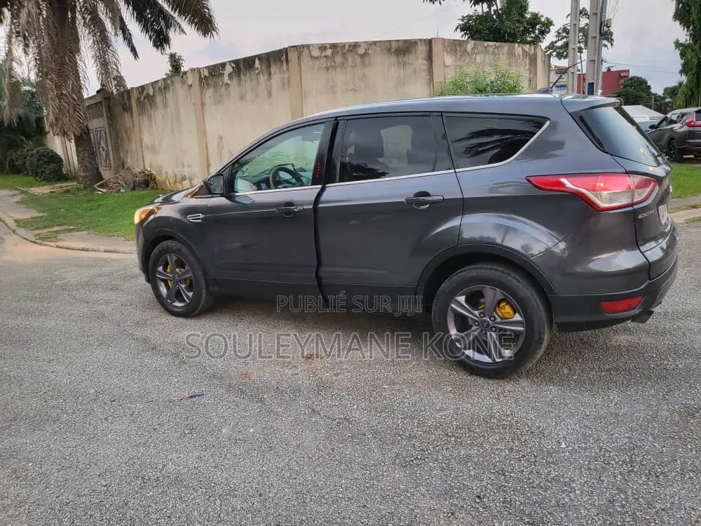 Ford Escape 2016 Noir