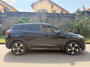Hyundai Tucson 2016 Black