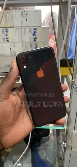 Apple iPhone XR 64 GB Noir