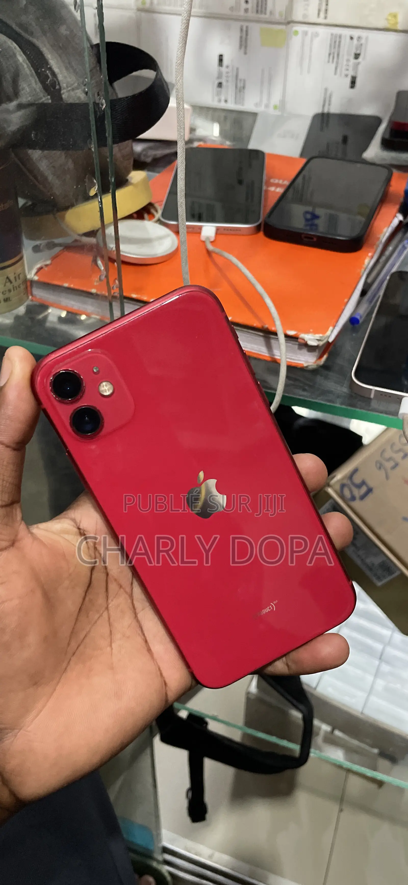 Apple iPhone 11 64 GB Rouge