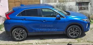 Mitsubishi Eclipse 2019 Bleu