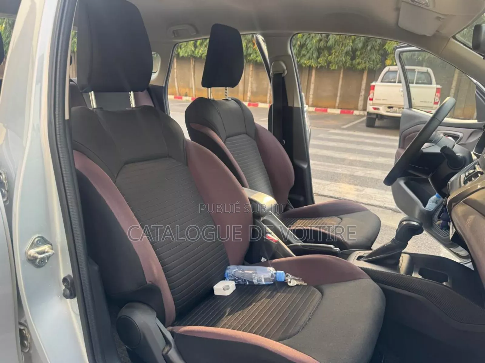 Suzuki Fronx 2025 Gris