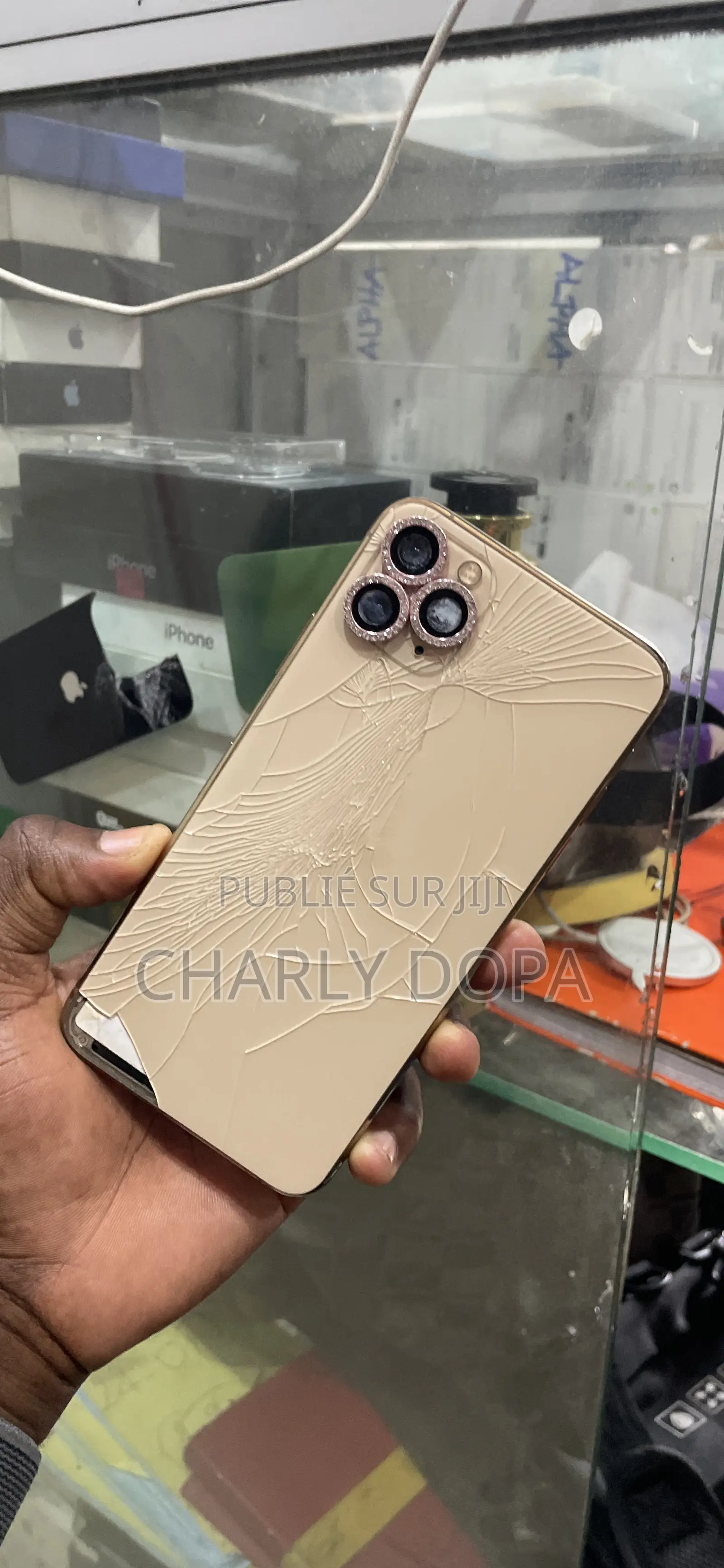 Apple iPhone 11 Pro Max 64 GB Doré