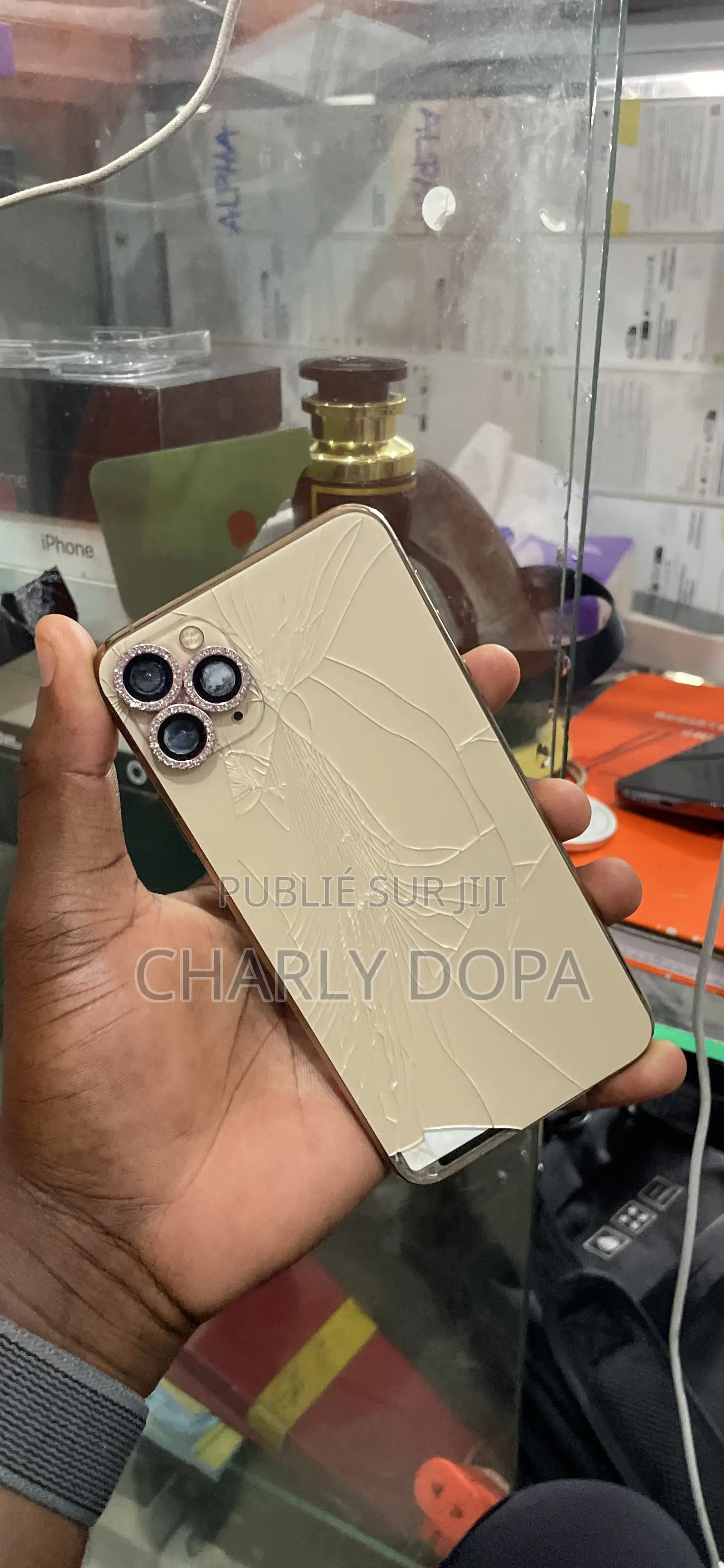 Apple iPhone 11 Pro Max 64 GB Doré