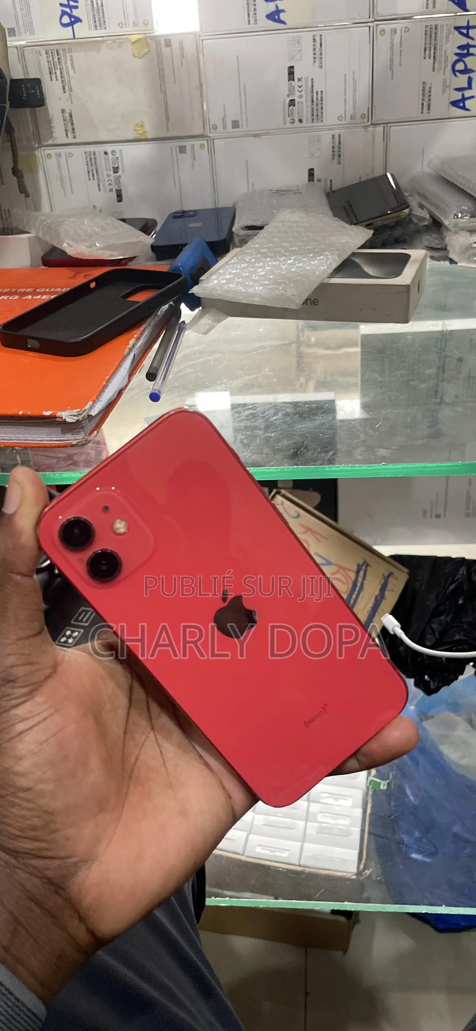 Apple iPhone 12 64 GB Rouge