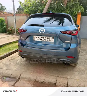 Mazda CX-5 2023 Bleu