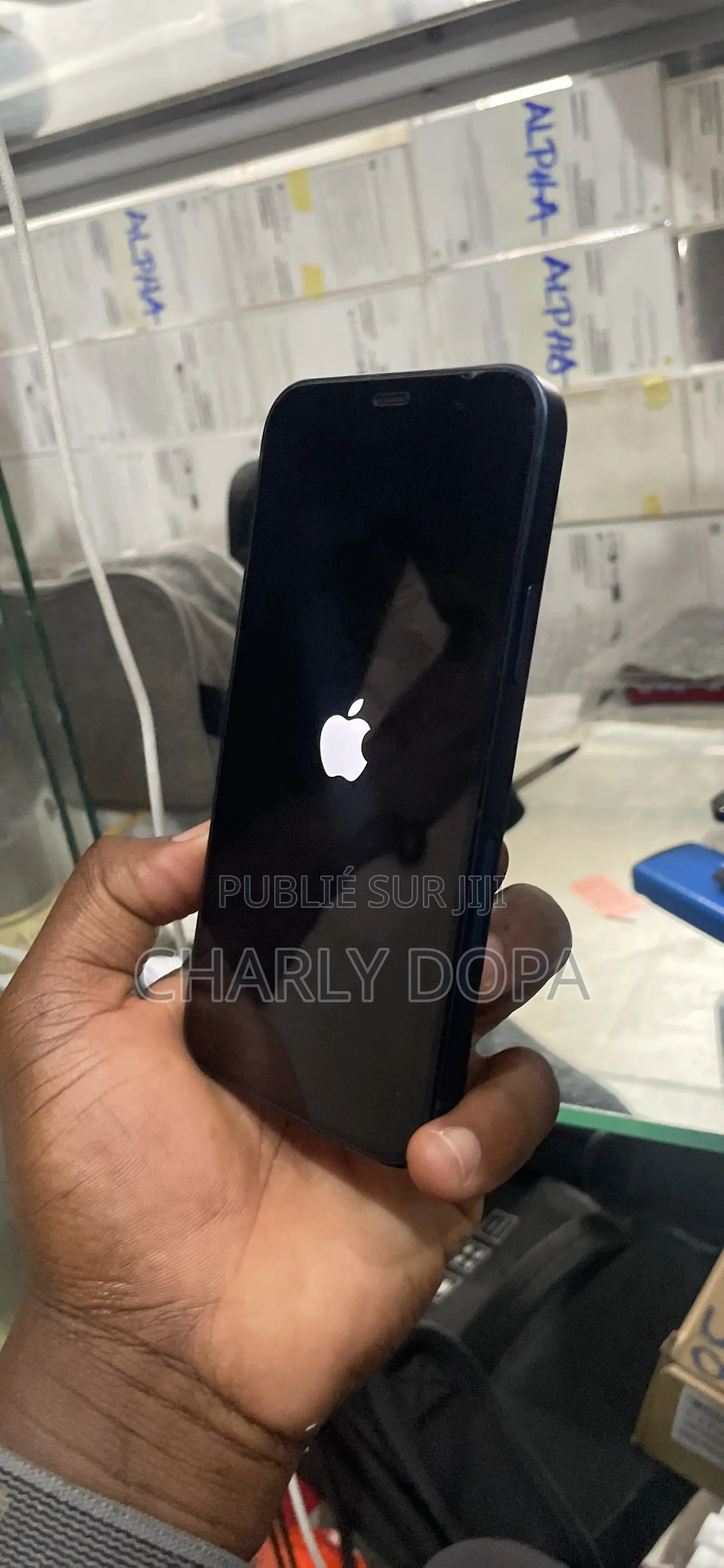 Apple iPhone 12 64 GB Bleu