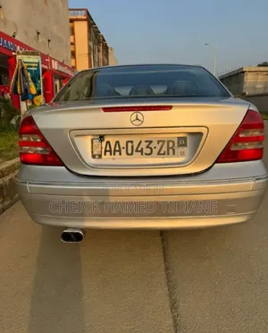 Mercedes-Benz C200 2003 Gris