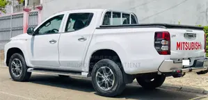 Mitsubishi L200 2024 Blanc