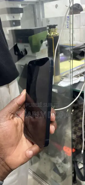 Apple iPhone 13 128 GB Noir