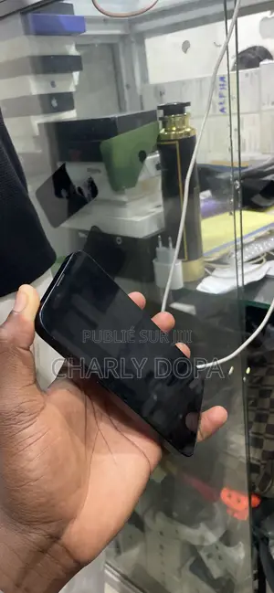 Apple iPhone 13 128 GB Noir