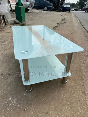 Table Vitrée Moderne