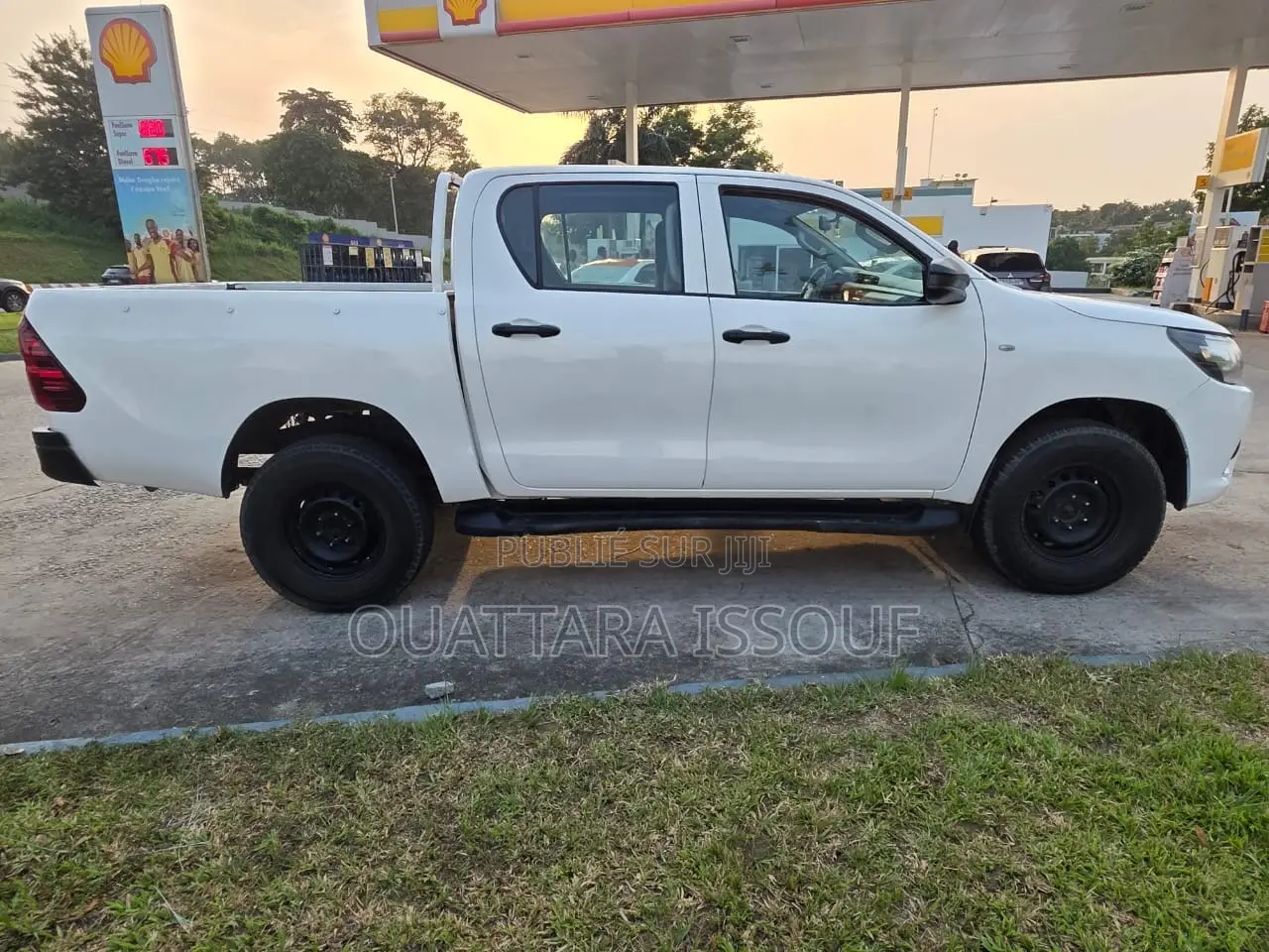 Toyota Hilux Revo Double Cab Deisel 2.4 AWD 2017 Blanc