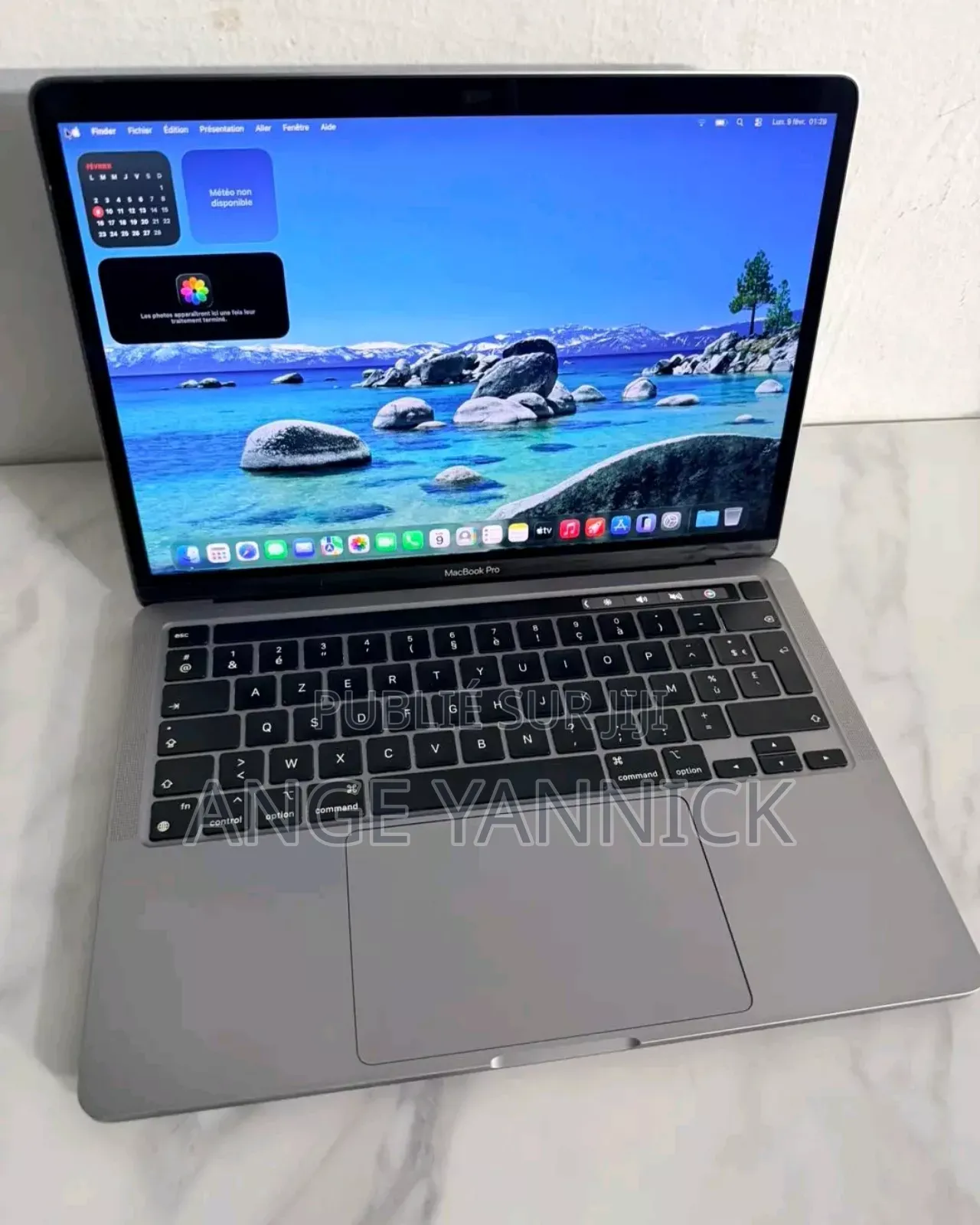 Neuf Apple MacBook Pro 2022 M2 16GB Intel Core M2 SSD 256GB