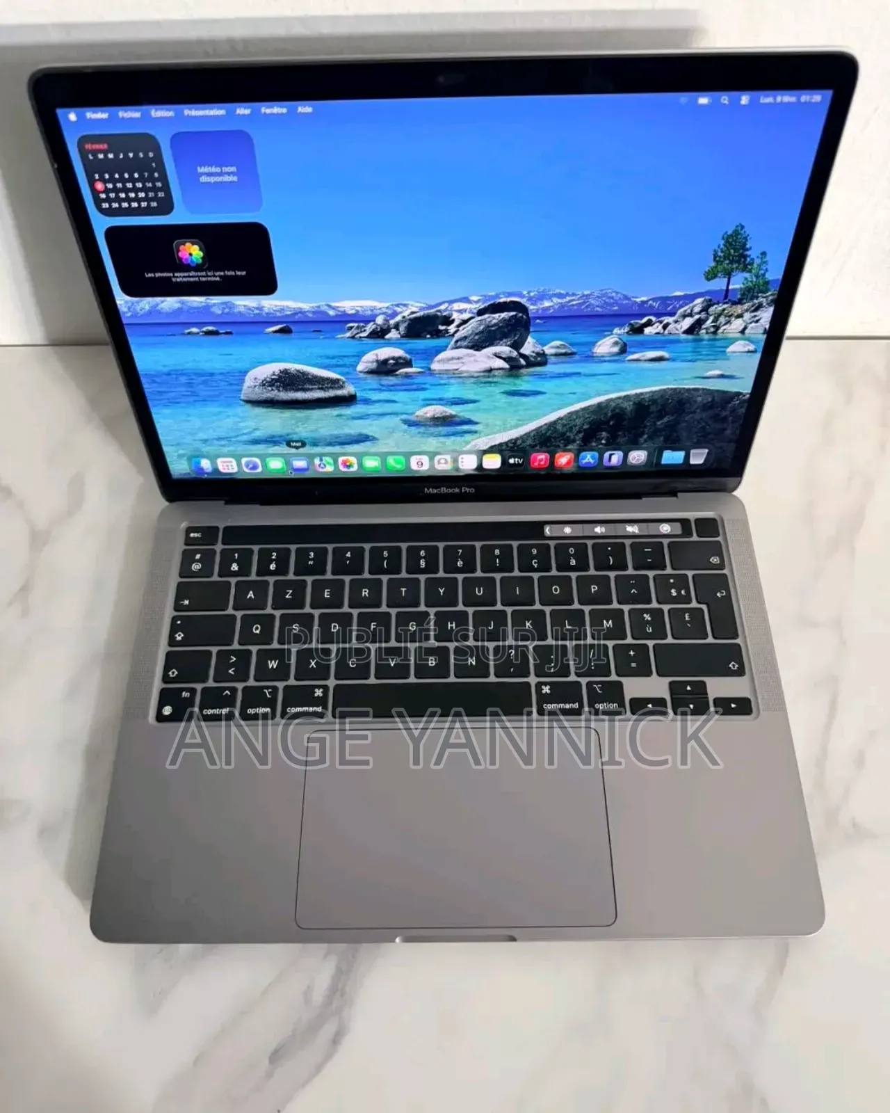 Neuf Apple MacBook Pro 2022 M2 16GB Intel Core M2 SSD 256GB