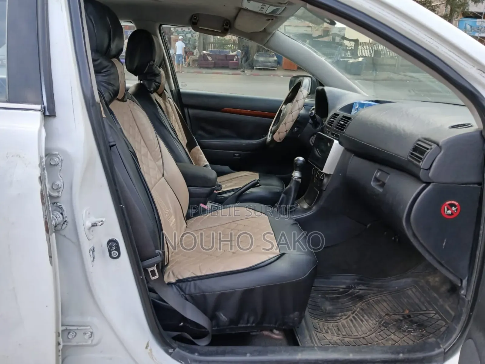 Toyota Avensis 2006 Blanc