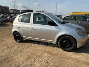Toyota Yaris 2003 Gris
