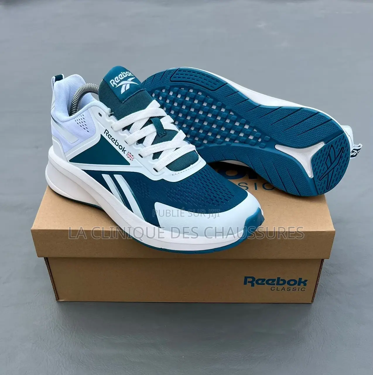 Paire De Baskets