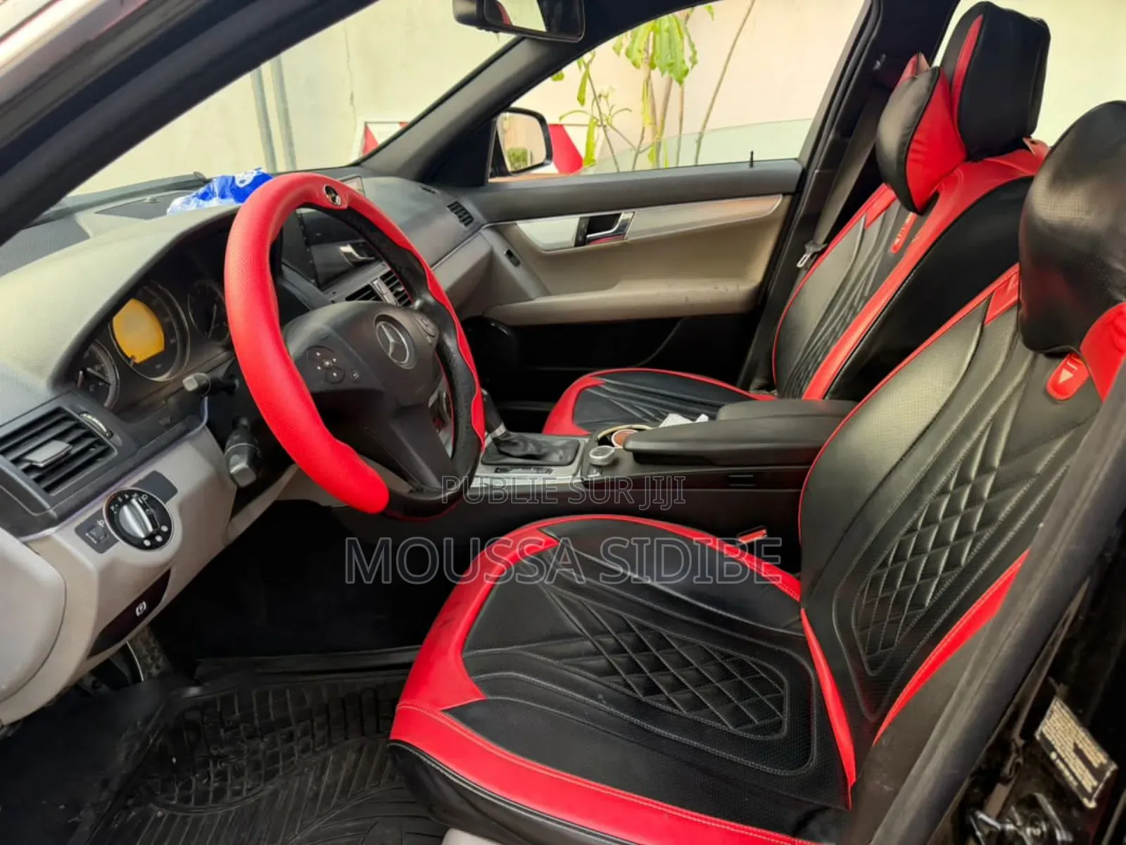 Mercedes-Benz C300 Luxury Sedan AWD (3.0L 6cyl 7A) 2009 Black