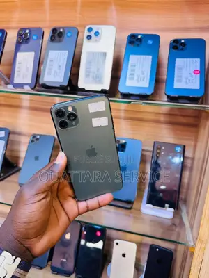 Neuf Apple iPhone 11 256 GB Noir