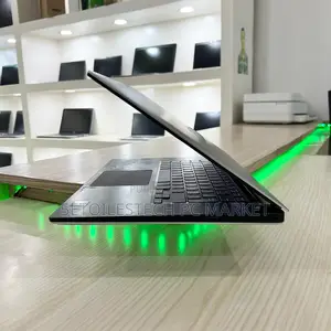 Neuf Ordinateur Portable Dell Precision 5510 8GB Intel Xeon SSD 256GB