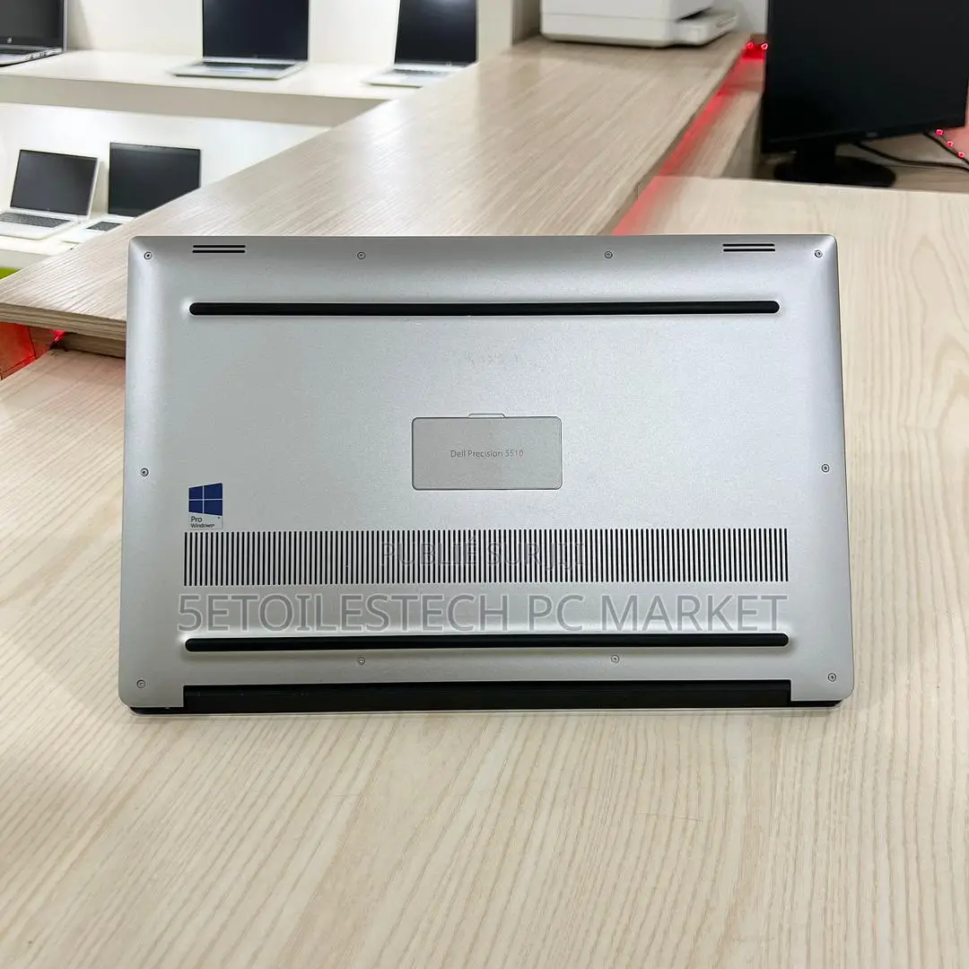 Neuf Ordinateur Portable Dell Precision 5510 8GB Intel Xeon SSD 256GB