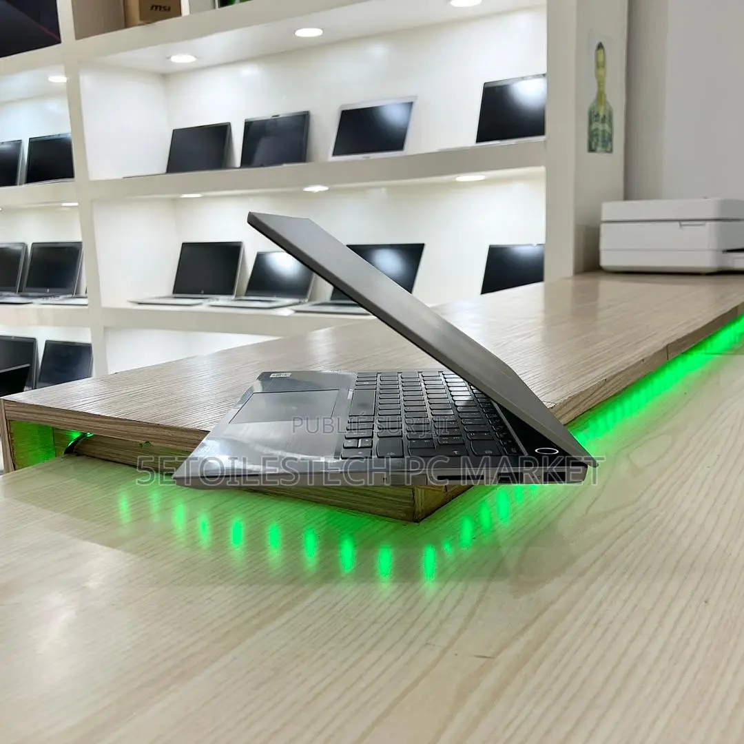 Neuf Ordinateur Portable Lenovo Thinkbook 14 8GB Intel Core I5 SSD 256GB