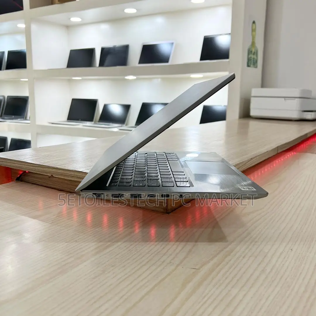 Neuf Ordinateur Portable Lenovo Thinkbook 14 8GB Intel Core I5 SSD 256GB