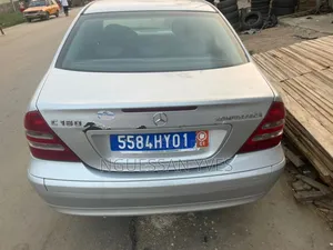 Mercedes-Benz C180 2002 Gris