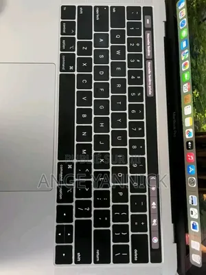 Neuf Apple MacBook Pro 2019 16GB Intel Core I5 SSD 256GB