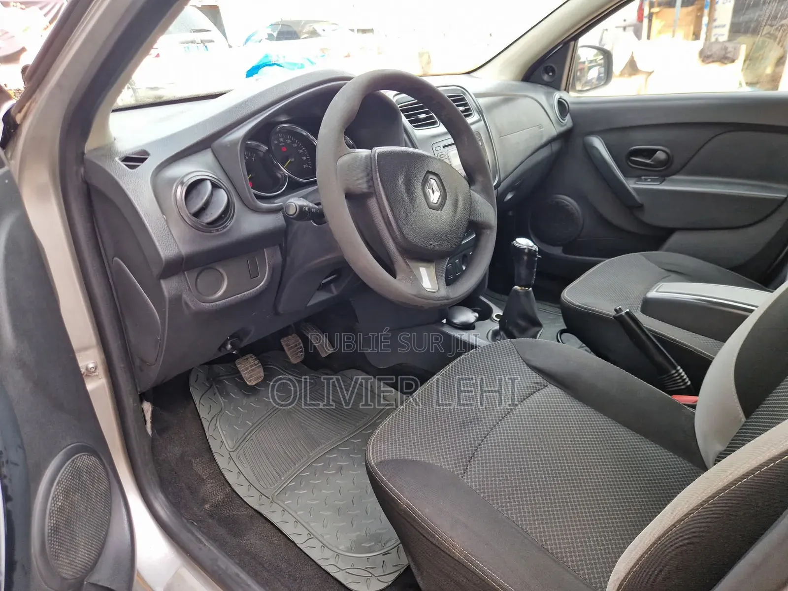 Renault Logan 2014 Gris