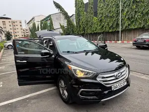Hyundai Santa Fe 2018 Black