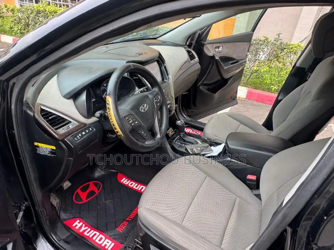 Hyundai Santa Fe 2018 Black