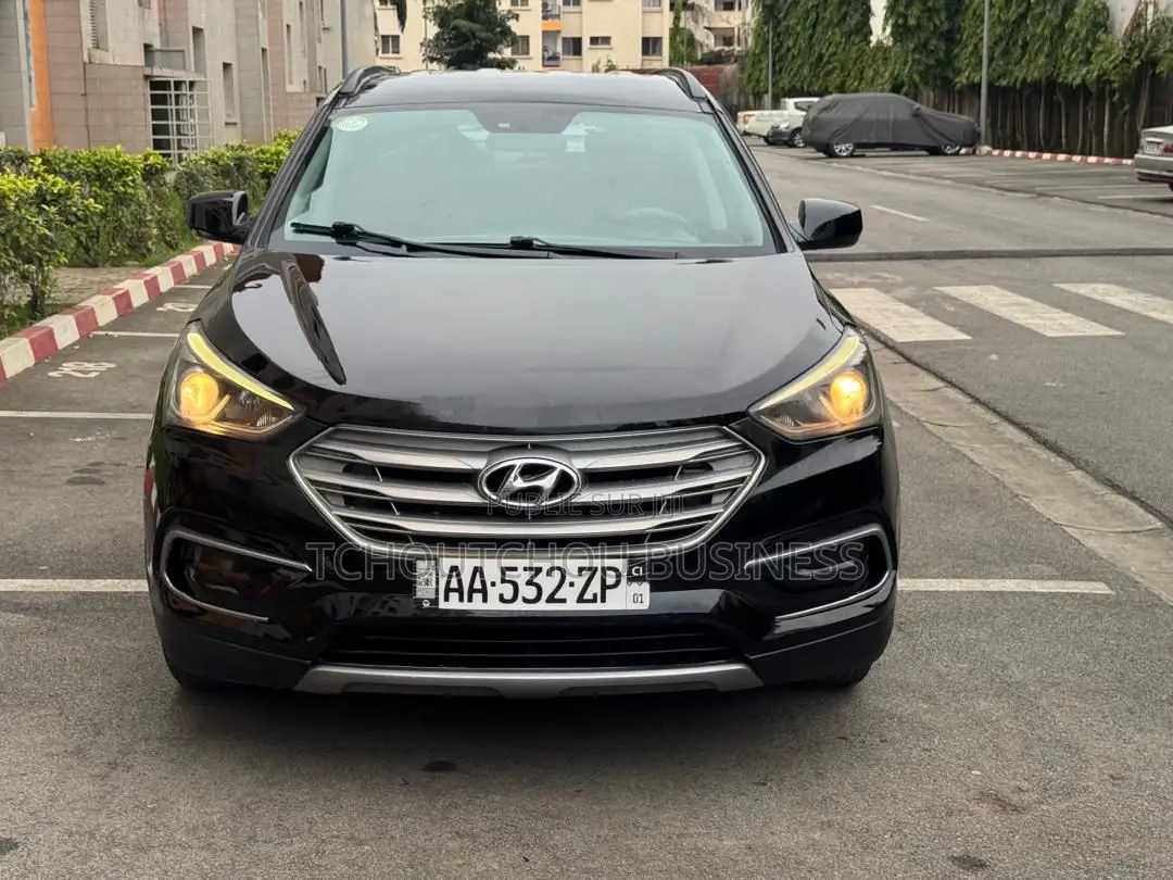 Hyundai Santa Fe 2018 Black
