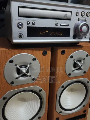 Jolie Chaîne Hifi Lg Importé Bluetooth Clé Usb Radio Auxiliaire