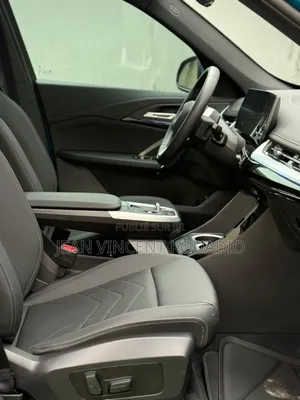 BMW X1 xDrive28i Sports Activity Vehicle 2025 Bleu