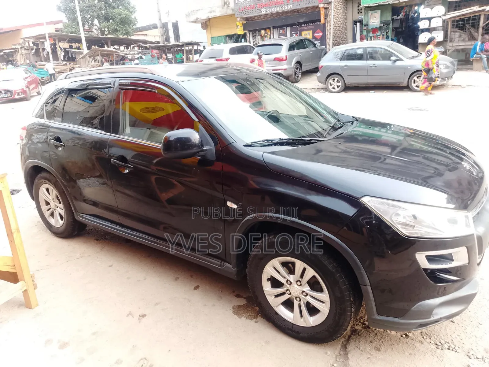 Peugeot 2008 1.2 VTi (82 Hp) 2015 Noir