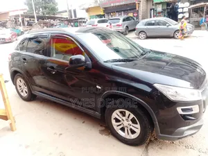 Peugeot 2008 1.2 VTi (82 Hp) 2015 Noir